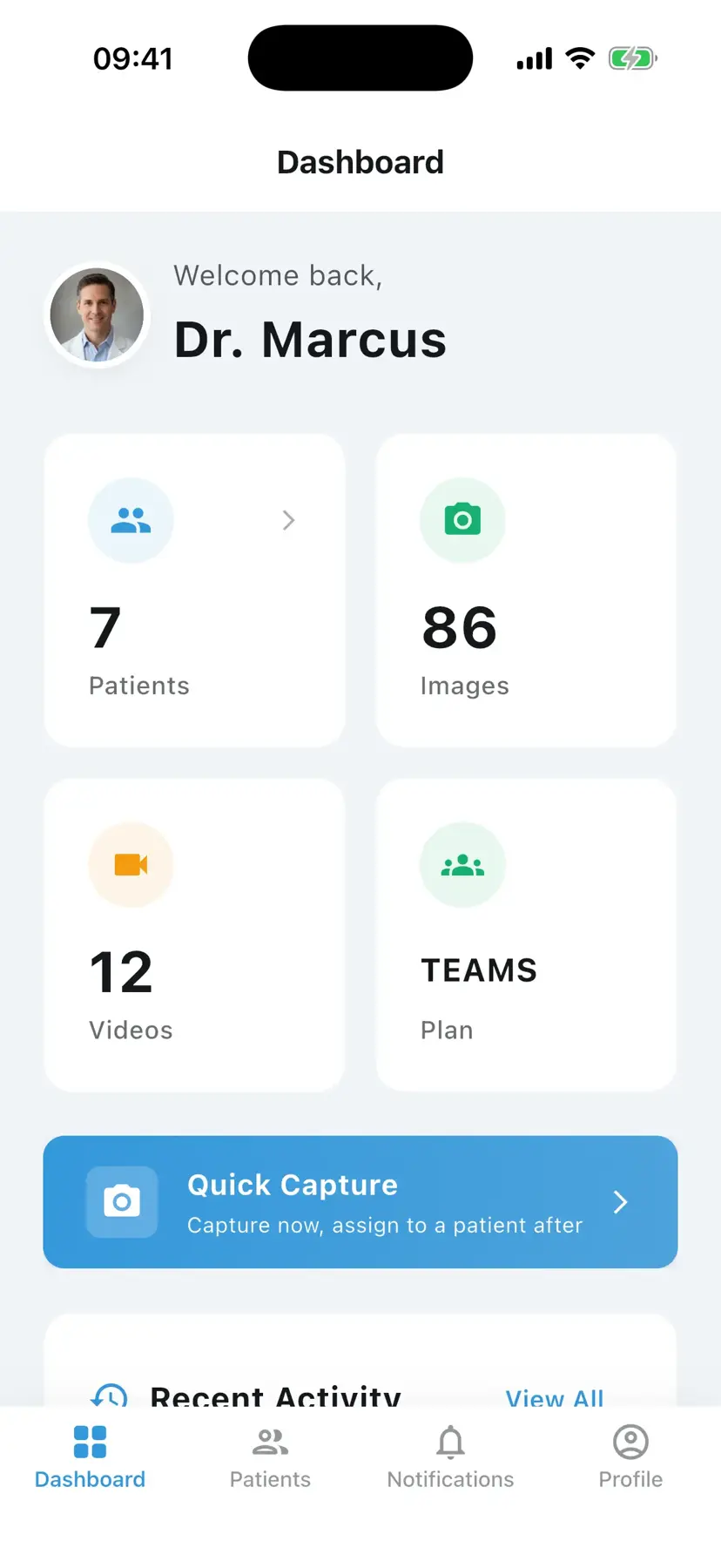PixioDoc dashboard showing patients, sessions, and recent activity